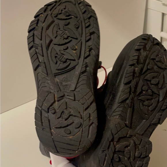 The North Face boots for boy size 2 . Gray black and gray - Picture 12 of 14